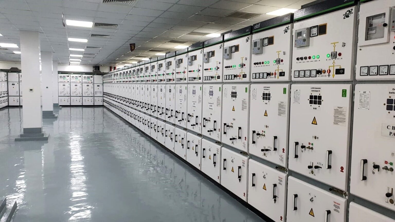 medium voltage panel